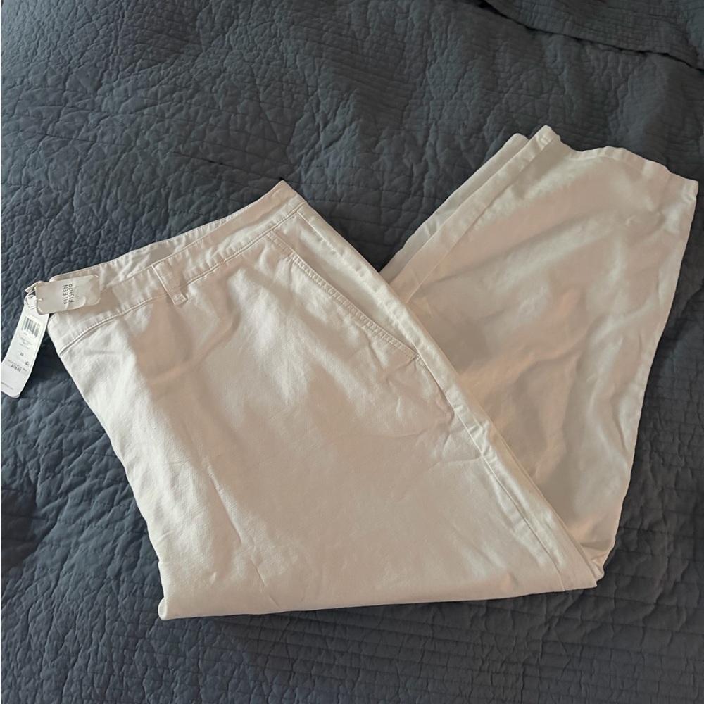 Title Eileen Fischer white ankle pant